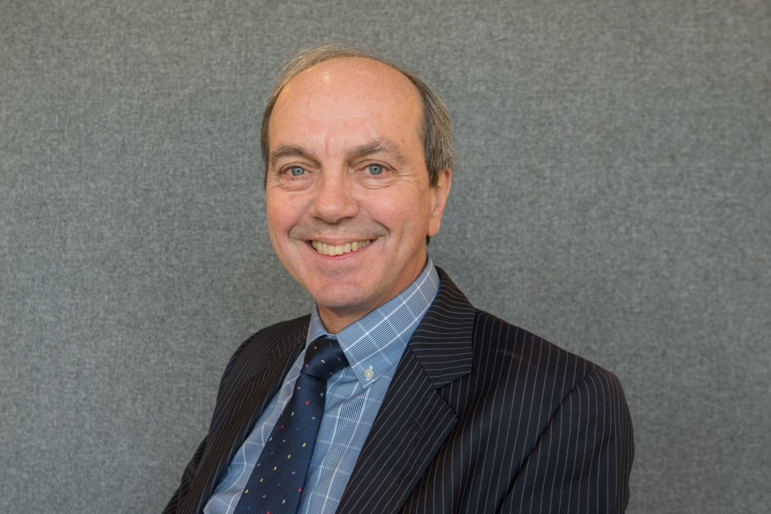 Peter R Cornford, FRICS, FNAEA, FARLA.